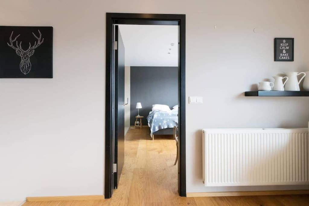 Lejlighed Luxury Apartment, Prime Location