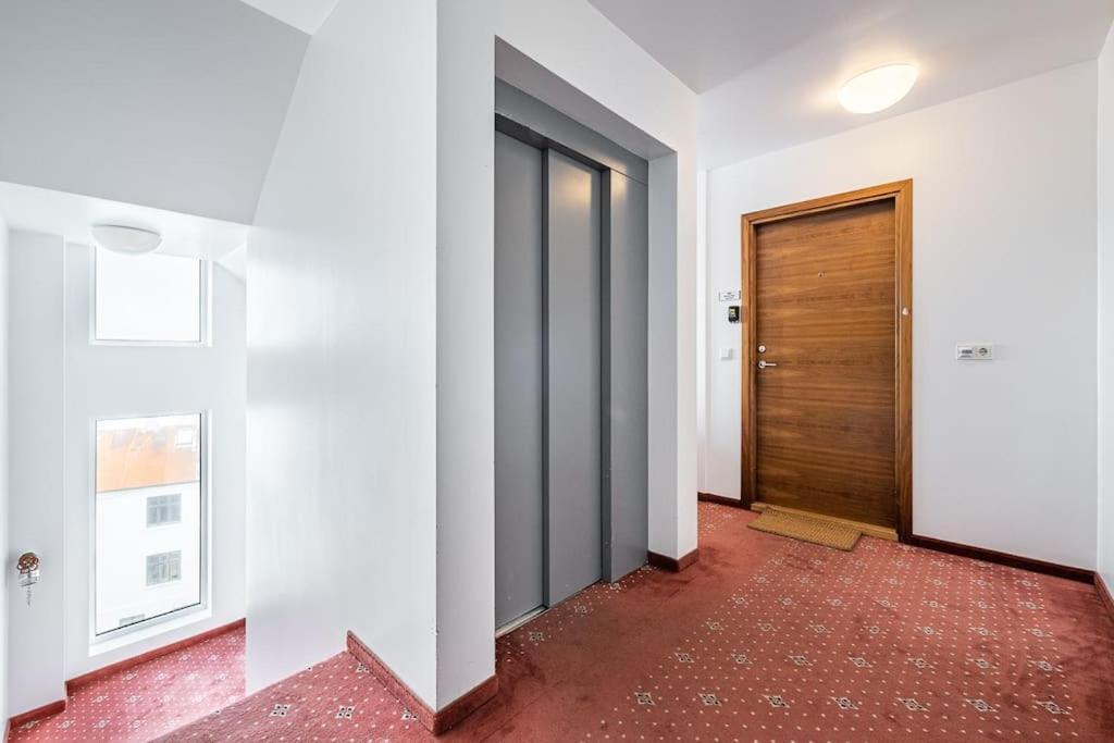 Luxury Apartment, Prime Location Lejlighed